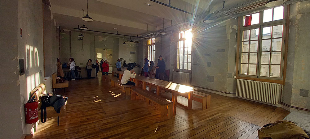 « Content de revenir à l'Hôtel Pasteur... Sous un beau soleil d'hiver !»