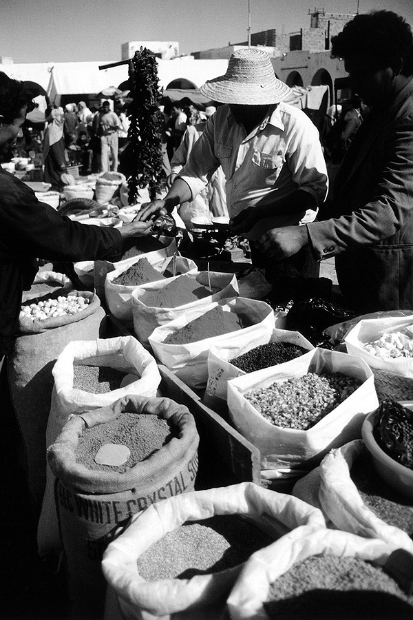 « Le marché aux épices... » - Tunisie